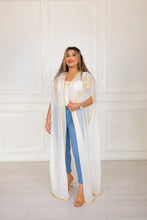 Load image into Gallery viewer, Cape Selene 2023 - Mousline en broderie