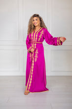 Load image into Gallery viewer, Caftan brodé 2023 - Drap de soie