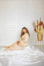 Load image into Gallery viewer, Caftan brodé 2023 - Drap de soie