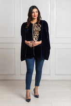Load image into Gallery viewer, New - Cape velvet - Majesty Cape - Cape pour femme - Cape en Velours