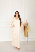 Load image into Gallery viewer, Djellaba Berchmane été 2023 - Crêpe vichy 100% Handmade
