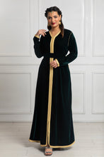 Charger l&#39;image dans la galerie, Caftan Velour Majesty 2023
