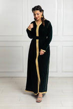 Charger l&#39;image dans la galerie, Caftan Velour Majesty 2023
