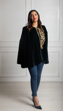 Load image into Gallery viewer, New - Cape velvet - Majesty Cape - Cape pour femme - Cape en Velours
