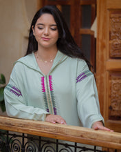 Load image into Gallery viewer, Djellaba Façon Maalem - La Maison Selene-maroc-morocco-prix-femme
